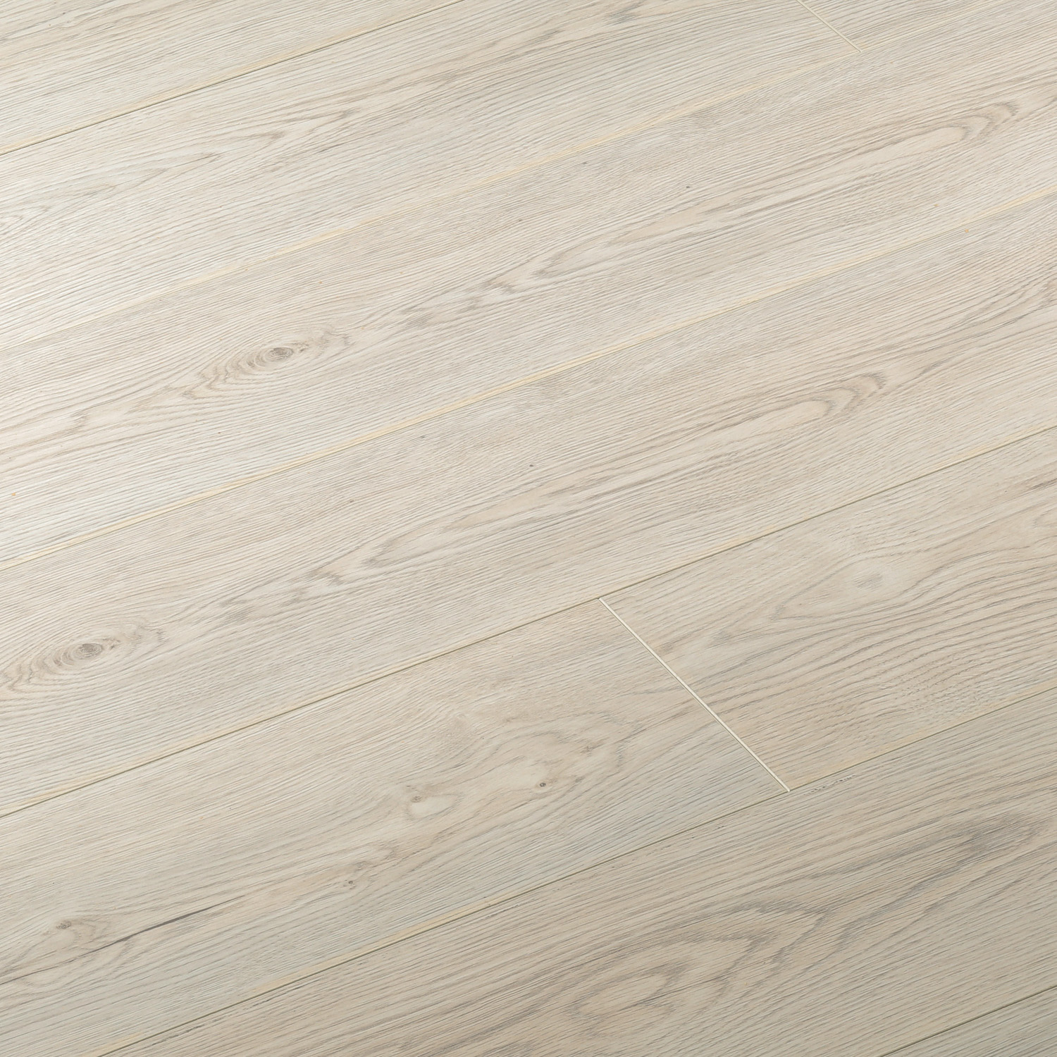 ���������� ������� 33 ����� Ultradecor Expert Choice ��� �������� �������� 2,22 ��.� 8 �� � ������  