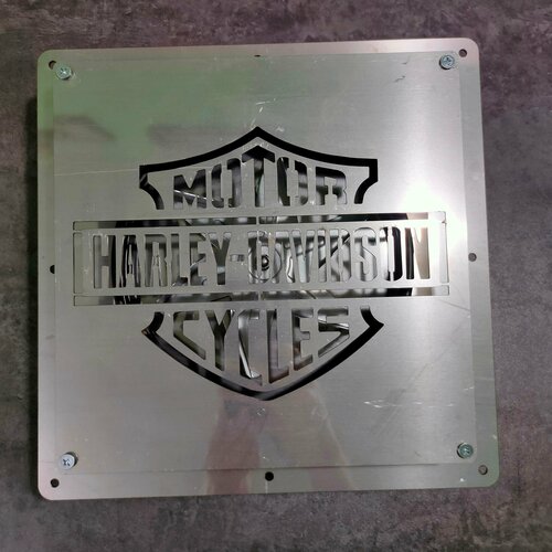    Harley-Davidson  2 +    25   , -, 